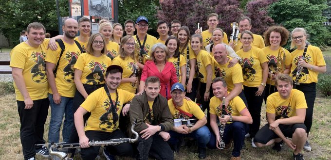 Wspólne zdjęcie z Krystyną Prońko po koncercie podczas Freedom Festival (6 lipca 2019 r.)