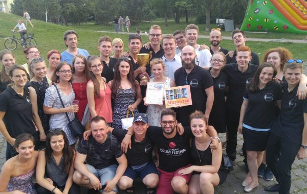 XXI Mazowiecki Przegląd Orkiestr Dętych - wspólne zdjęcie po wręczeniu nagród (10 czerwca 2018 r.)