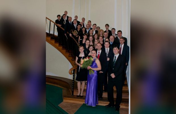 Wspólne zdjęcie po koncercie z okazji Dni SGGW 2011 w Auli Kryształowej