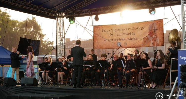 Koncert "św. Janowi Pawłowi na urodziny" w Międzyrzecu Podlaskim