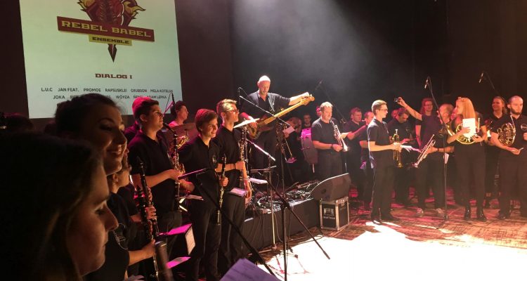 Koncert Rebel Babel podczas 6. Europejskich Targów Muzycznych Co Jest Grane 24